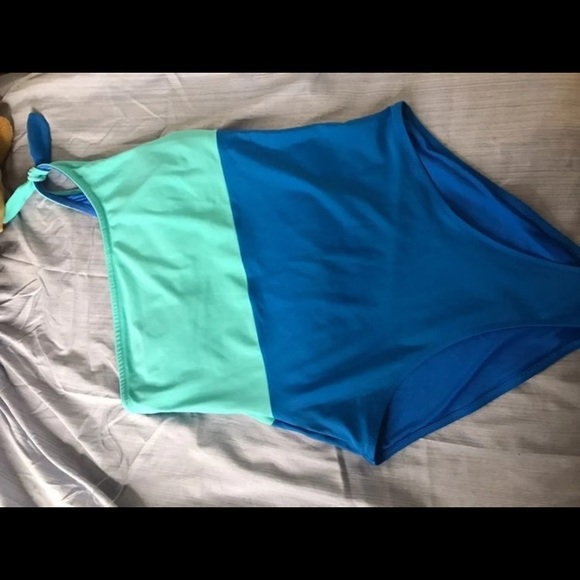 bathing suit - Picture 5 of 8